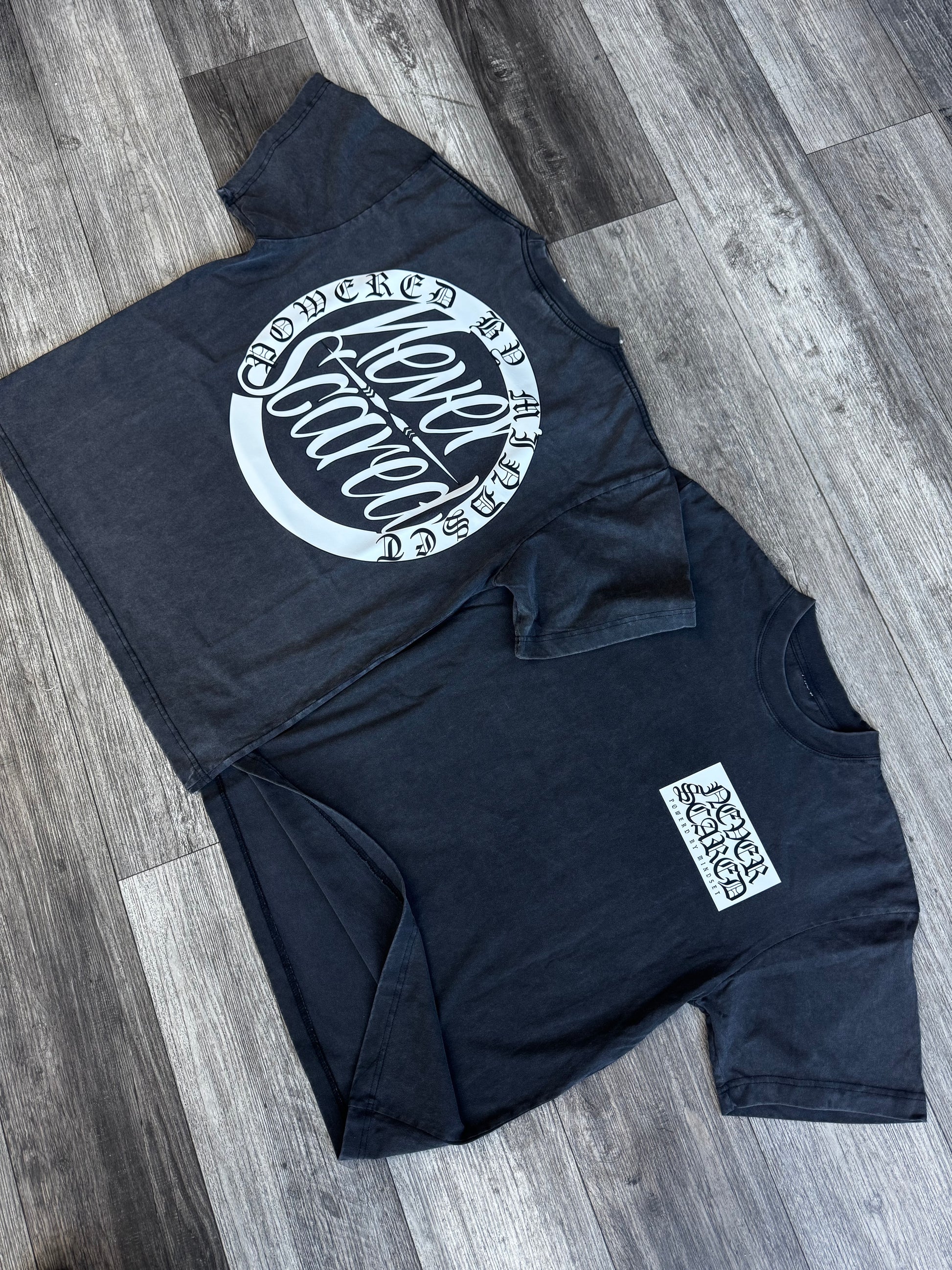 OE VINTAGE BLACK T